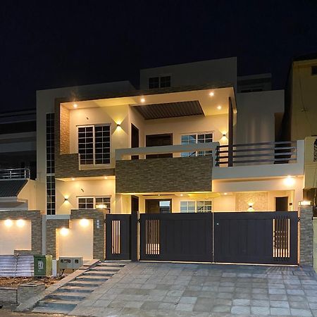Continental Boutique House Bed & Breakfast Islamabad Luaran gambar